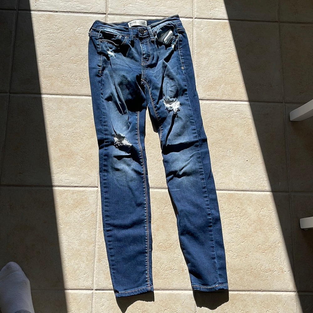 MUDD low rise skinny distressed jeans